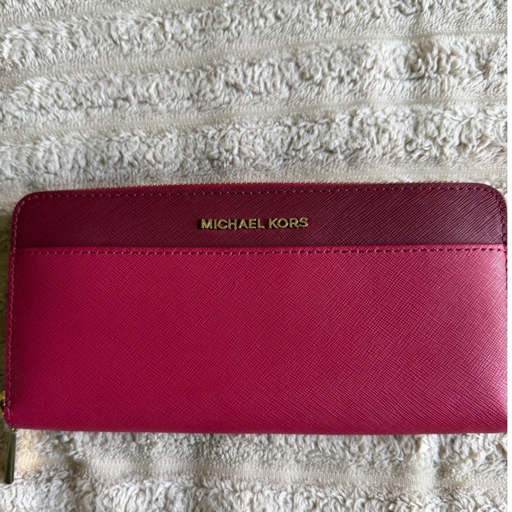 Michael Kors Jet Set Saffiano Leather Zip Continental Wallet Pink Burgundy